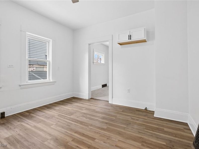 9418 Parkview Avenue, Cleveland, OH 44104 Photo 8