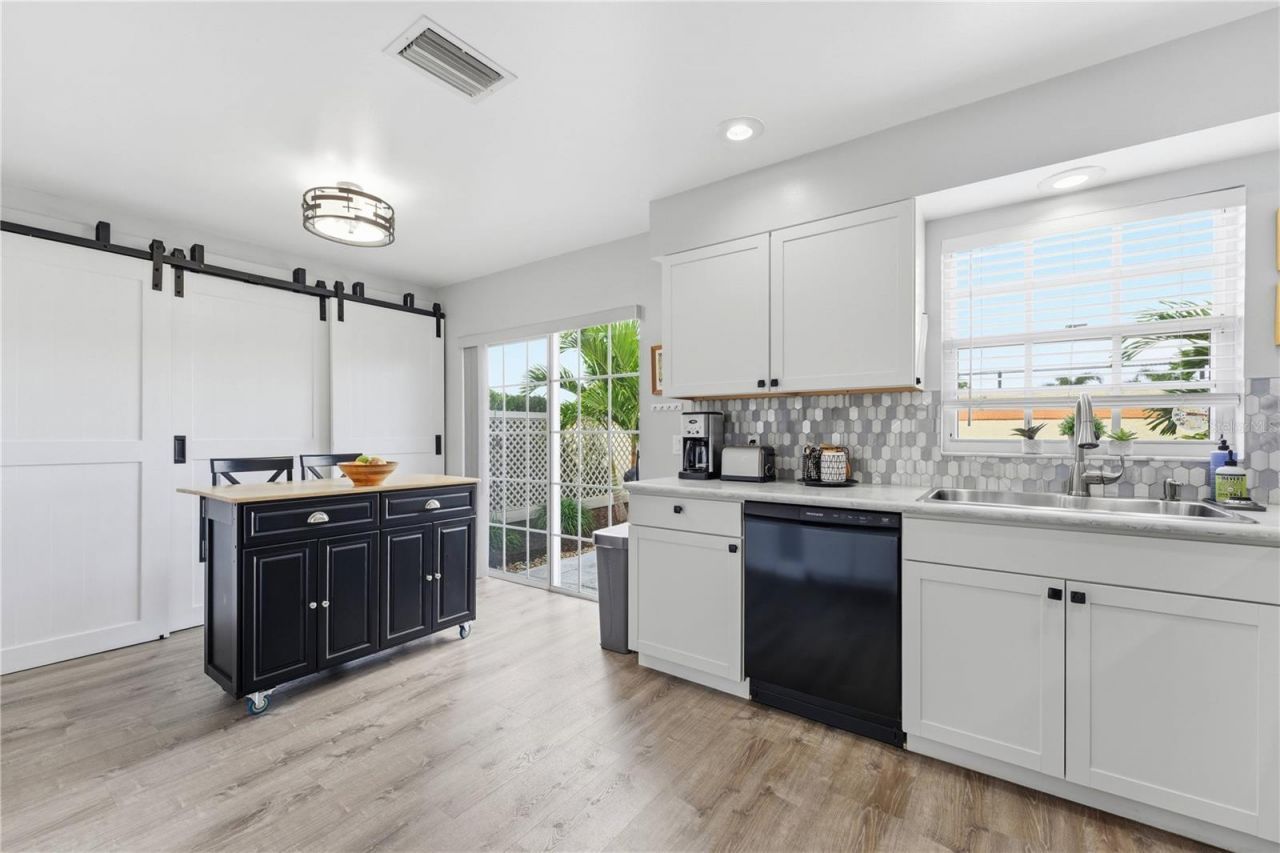 3625 57th Avenue Drive W, Unit 43, Bradenton, FL 34210 Photo