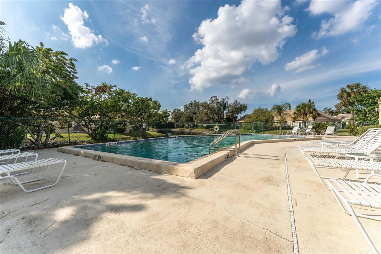 3625 57th Avenue Drive W, Unit 43, Bradenton, FL 34210 Photo