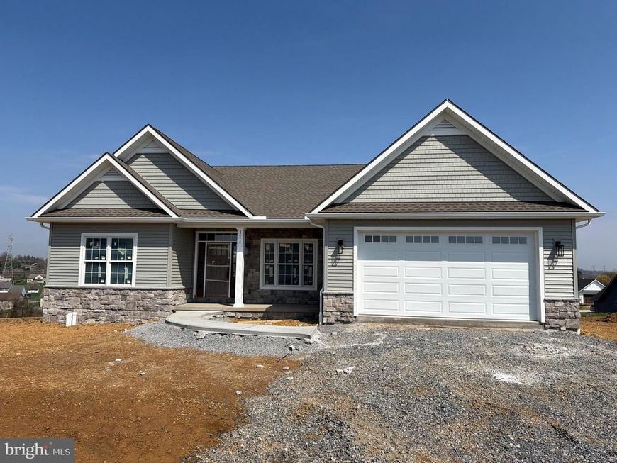 111 Starlight Lane, Lebanon, PA 17046 Main Photo