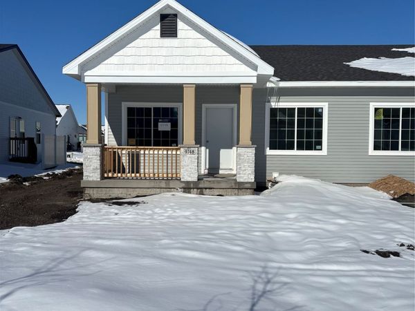 9748 Regatta Lane, Johnston, IA 50131