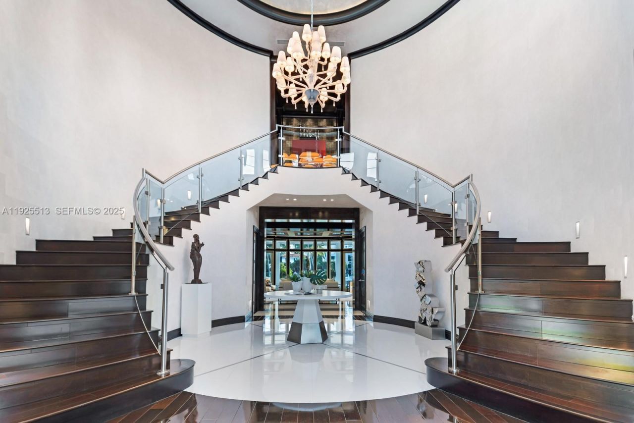 142 S Island Dr, Golden Beach, FL 33160 Photo