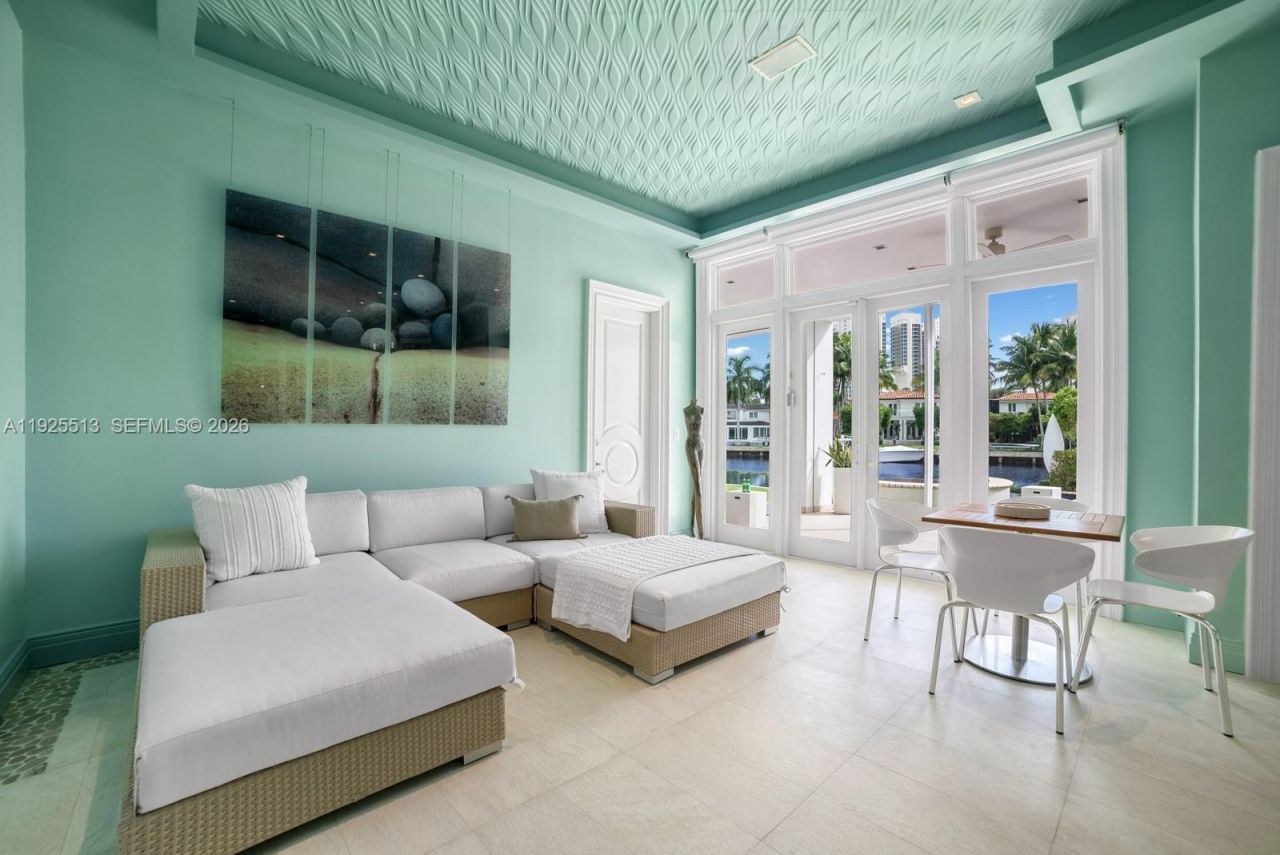 142 S Island Dr, Golden Beach, FL 33160 Photo