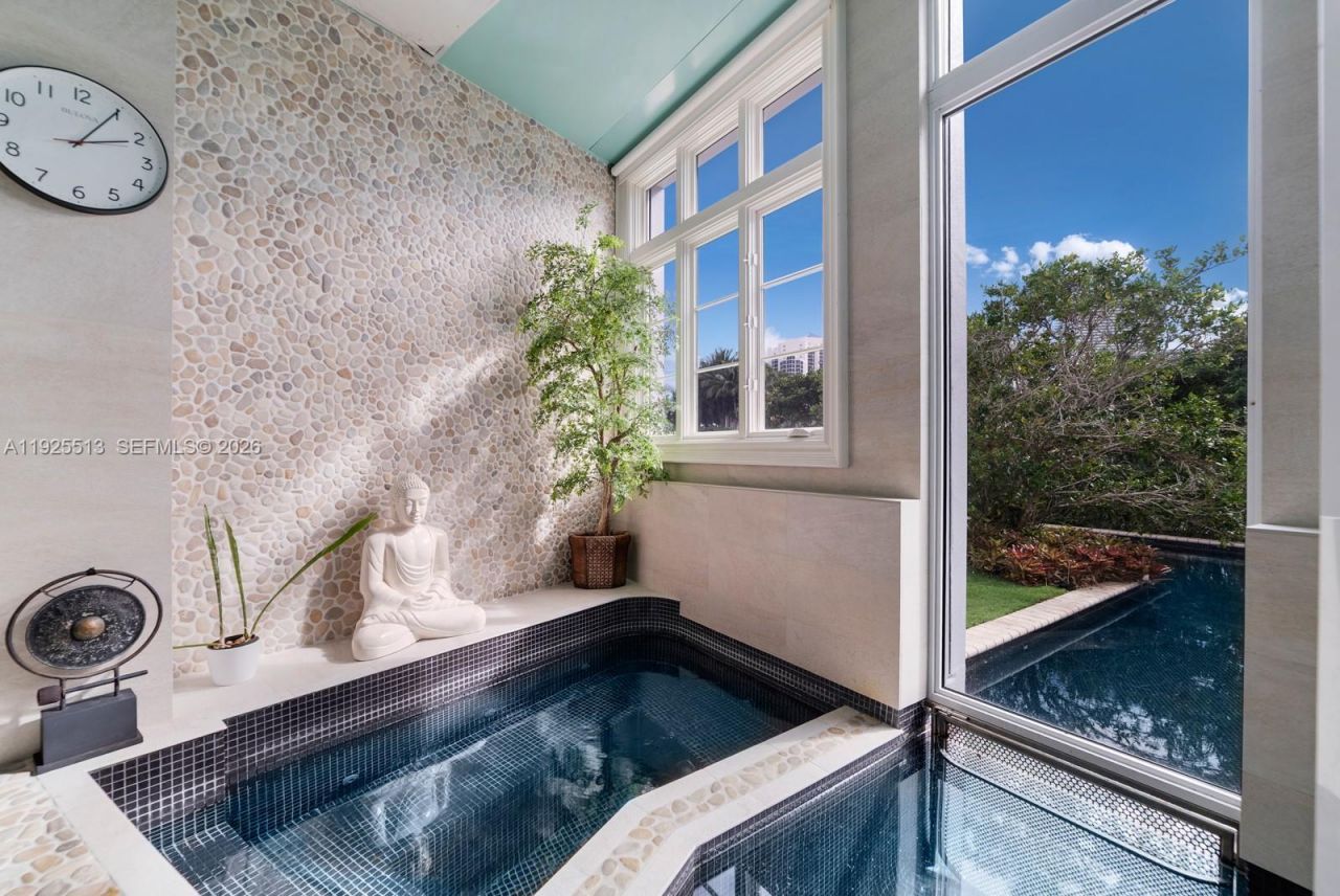 142 S Island Dr, Golden Beach, FL 33160 Photo