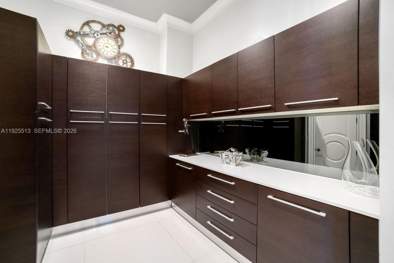 142 S Island Dr, Golden Beach, FL 33160 Photo