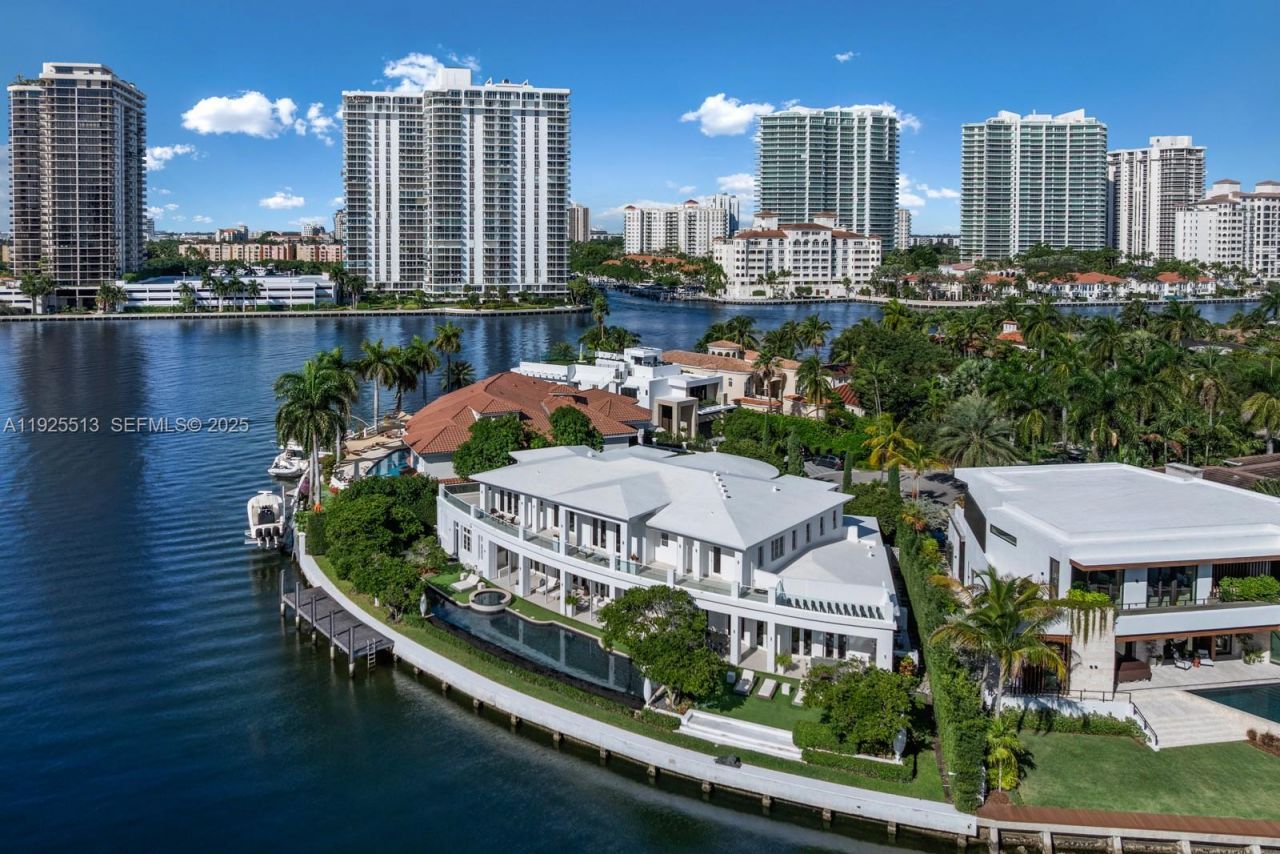 142 S Island Dr, Golden Beach, FL 33160 Photo