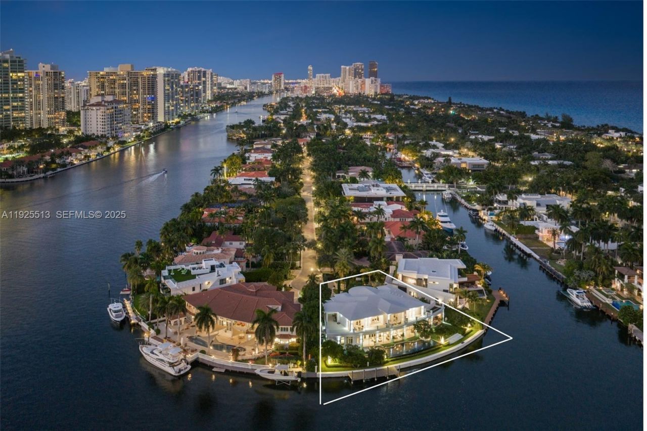 142 S Island Dr, Golden Beach, FL 33160 Photo