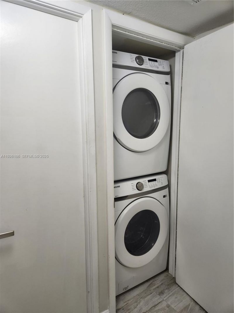 2801 NE 183rd St, Unit 310W, Aventura, FL 33160 Photo