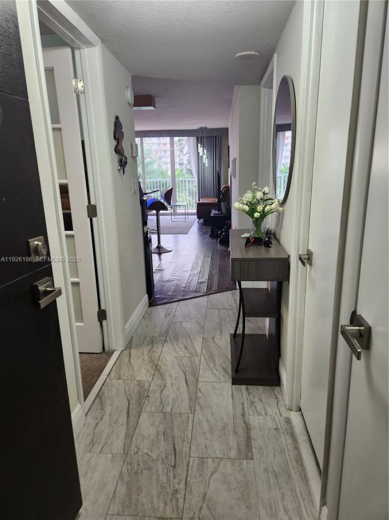 2801 NE 183rd St, Unit 310W, Aventura, FL 33160 Photo