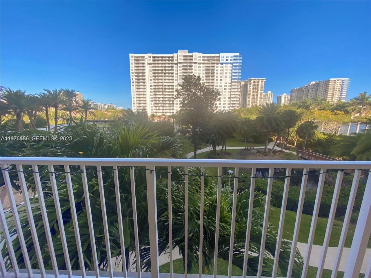 2801 NE 183rd St, Unit 310W, Aventura, FL 33160 Photo