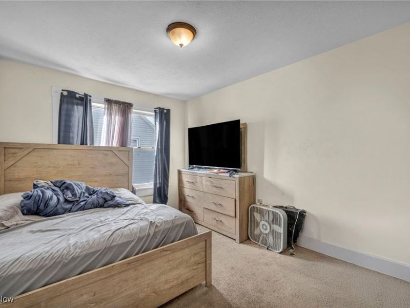 15002 Upton Avenue, Cleveland, OH 44110 Photo 23