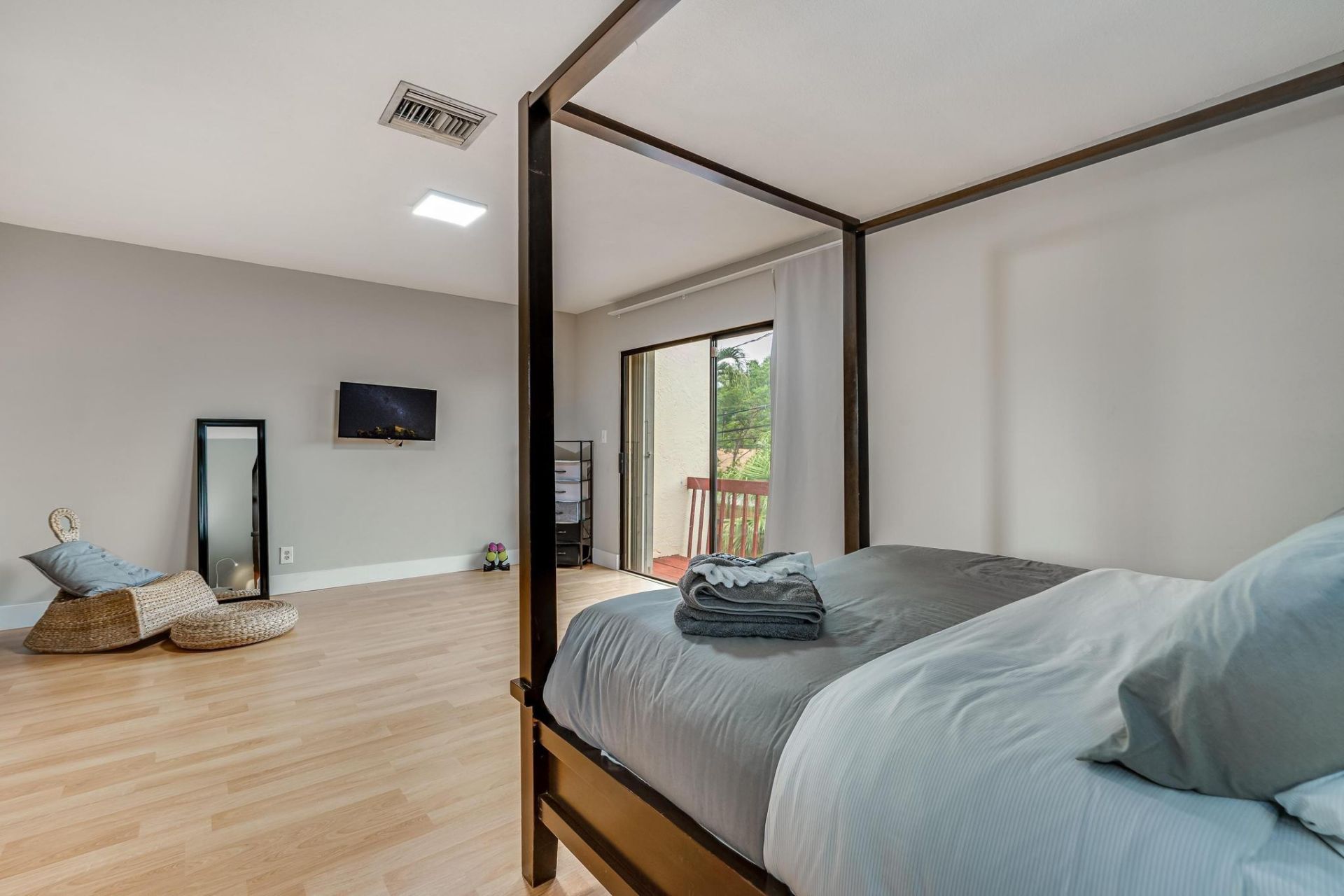 2530 NE 9th Street, Unit 1, Fort Lauderdale, FL 33304 Photo