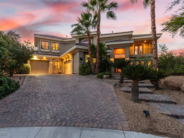 2033 Winter Wind Street, Las Vegas, NV 89134