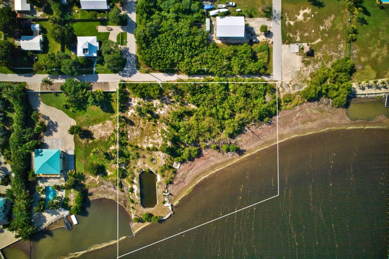 1261 Avenue A, Big Pine Key, FL 33043 Photo