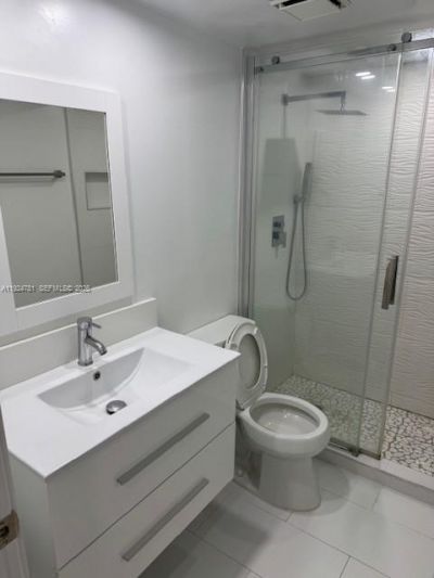 1605 Meridian Ave, Unit 401, Miami Beach, FL 33139 Photo