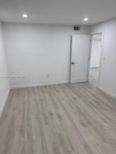 1605 Meridian Ave, Unit 401, Miami Beach, FL 33139 Photo