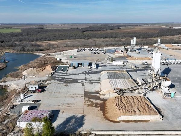 873 B Wall Street , Gunter, TX 75058