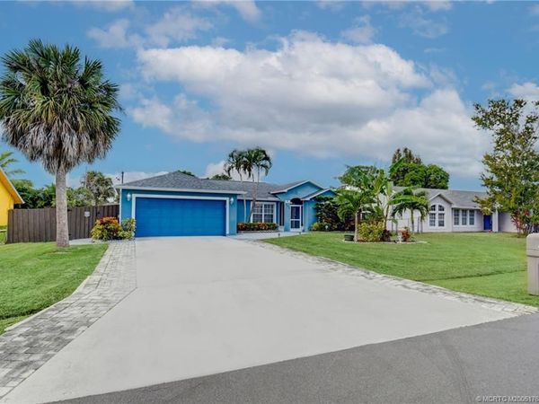 2474 SE Marseille Street, Port St Lucie, FL 34952