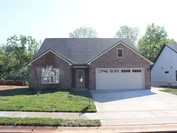 603 Willow Park Dr, Clarksville, TN 37043