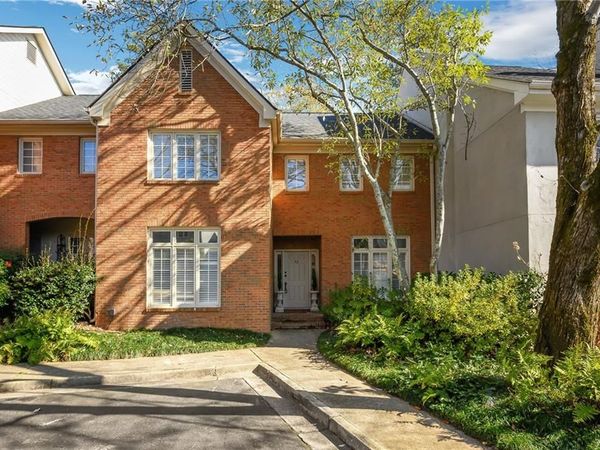 52 Paces West Drive NW, Atlanta, GA 30327