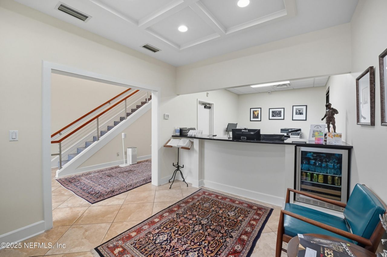 8818 Goodbys Executive Drive, Jacksonville, FL 32217 Photo