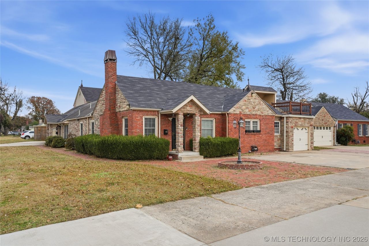 3405 Riverside Drive, Tulsa, OK 74105 Main Photo