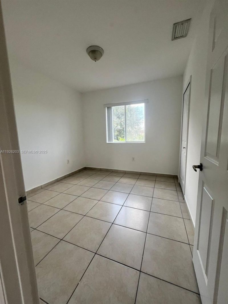 7281 NW 174th Ter, Unit 204, Hialeah, FL 33015 Photo