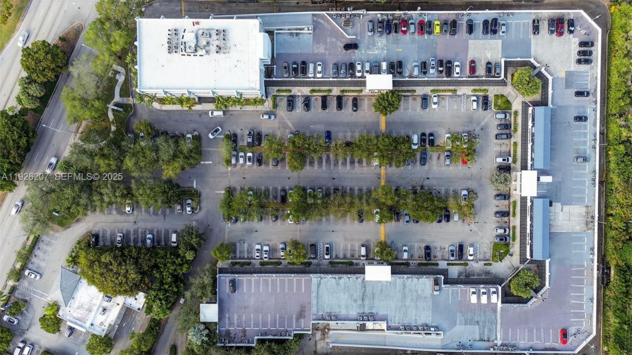 Fully Turnkey Restaurant For Sale In The Heart Of, Pinecrest, FL 33156 Photo