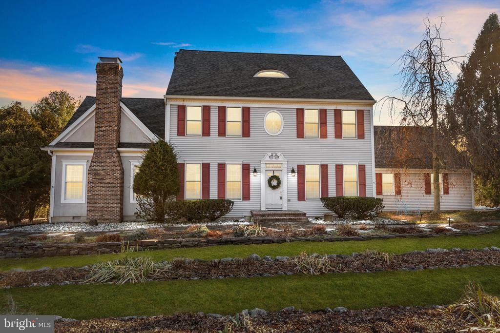 38 Larsen Road, Ringoes, NJ 08551 Main Photo