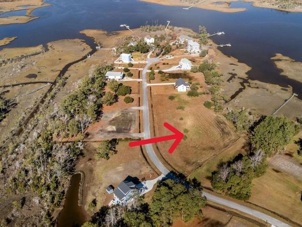 120 Jade Street, Beaufort, NC 28516