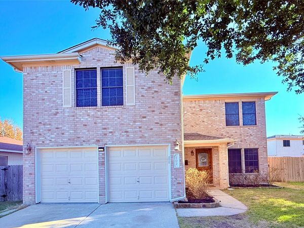 102 Brentwood DR, Leander, TX 78641
