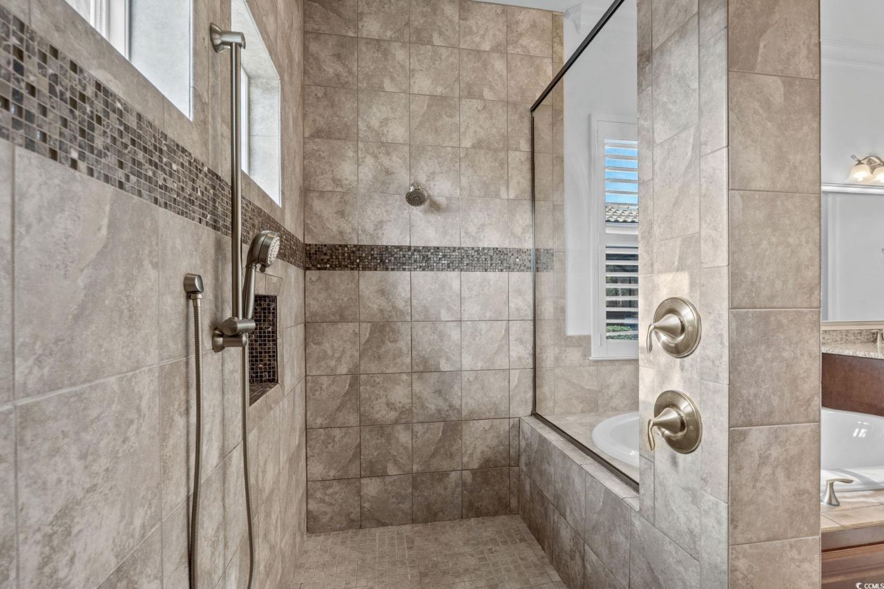 9590 Bellasera Circle Photo 22