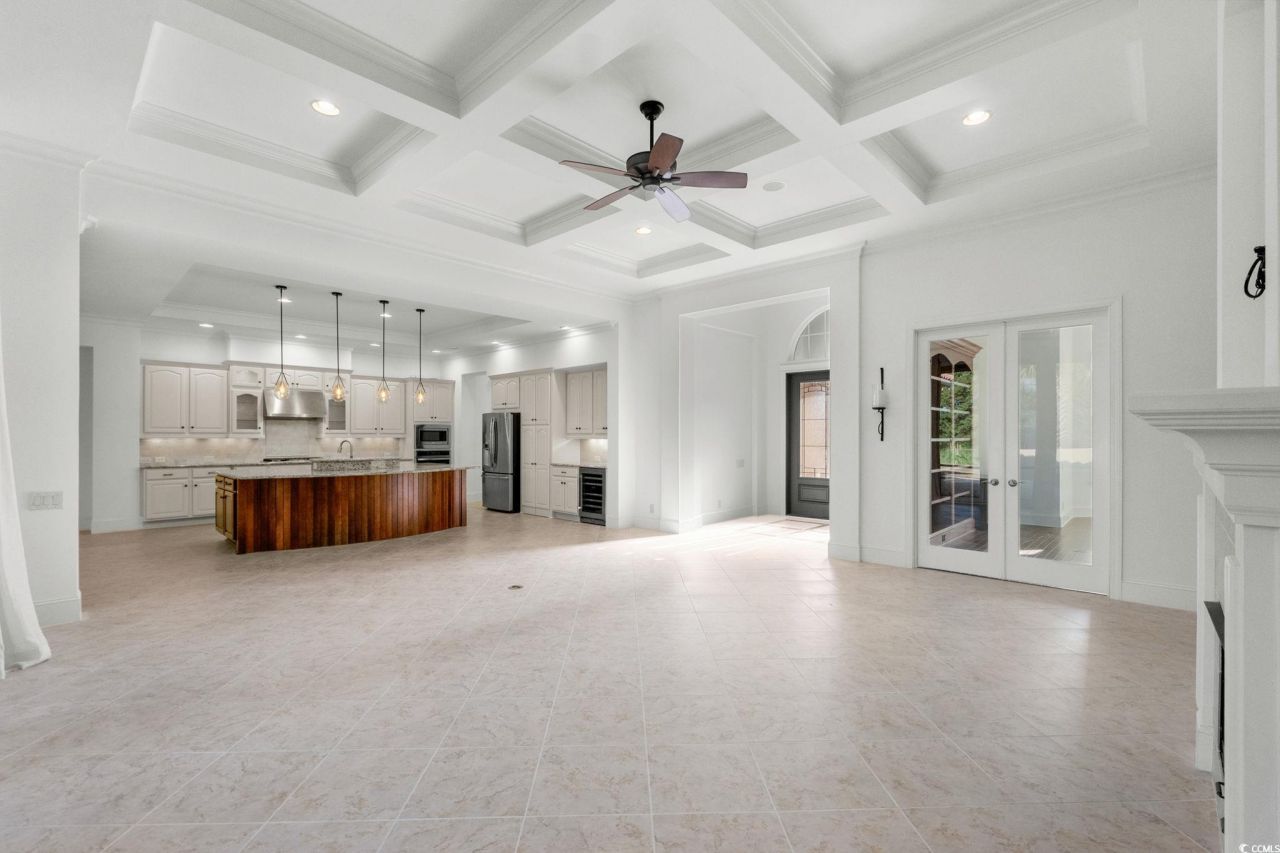 9590 Bellasera Circle Photo 6