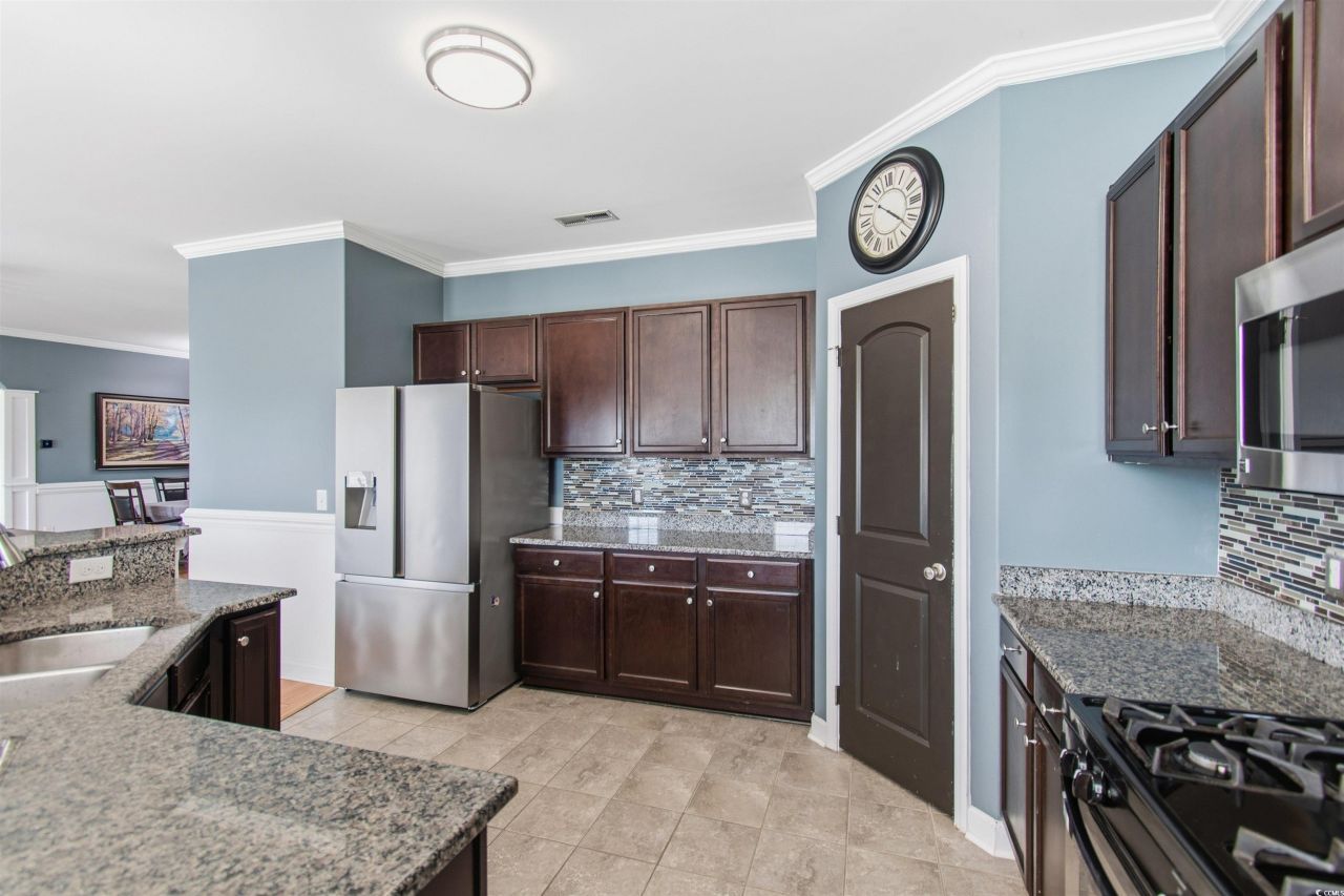 1635 Sapphire Dr. Photo 10