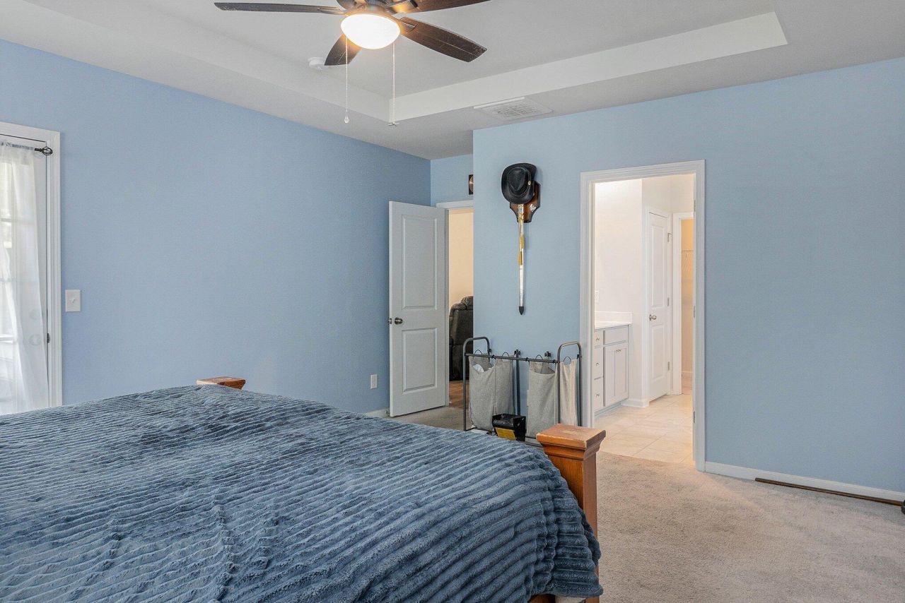 511 Squire Pope Road Photo 17