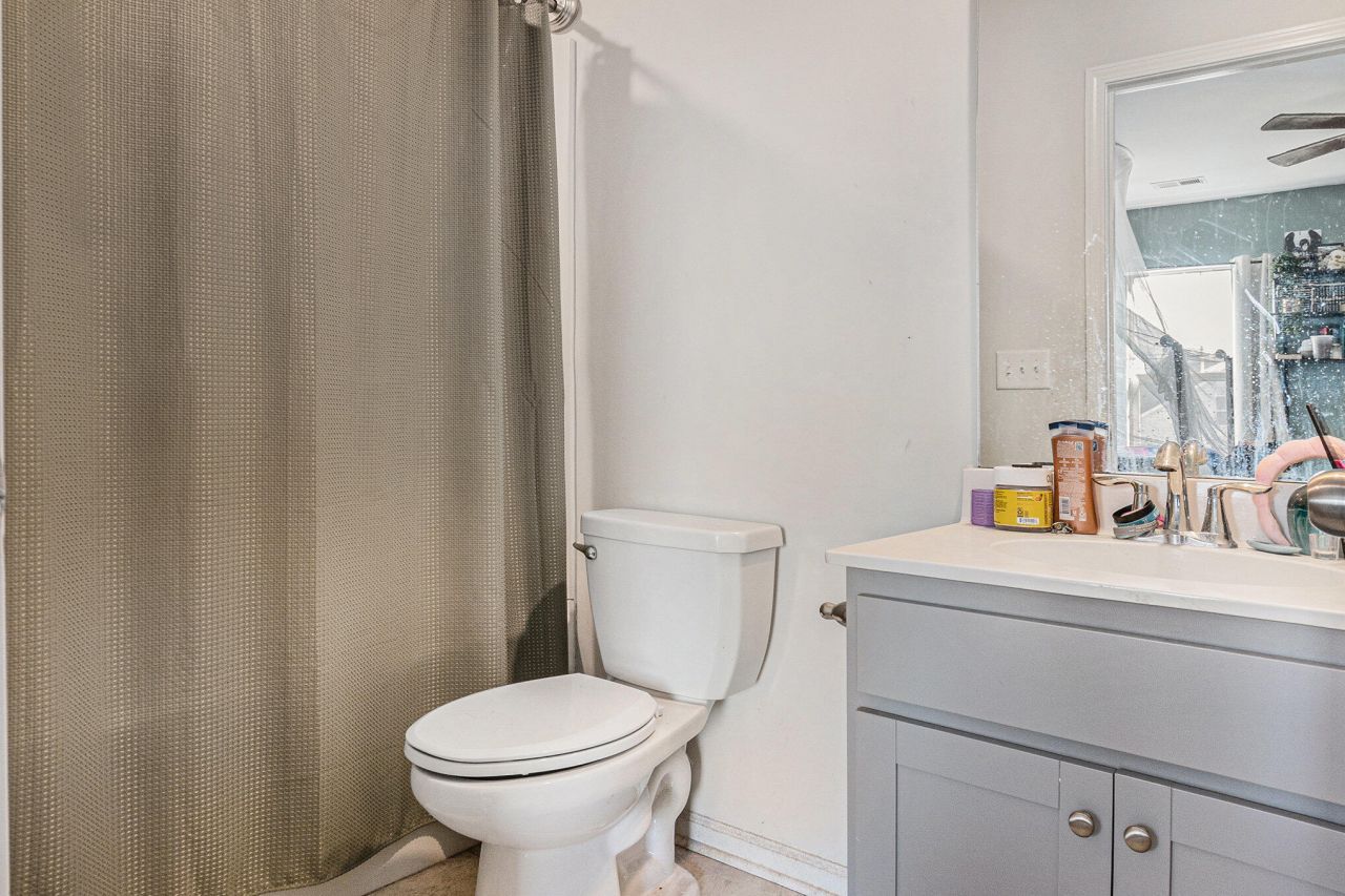 511 Squire Pope Road Photo 24