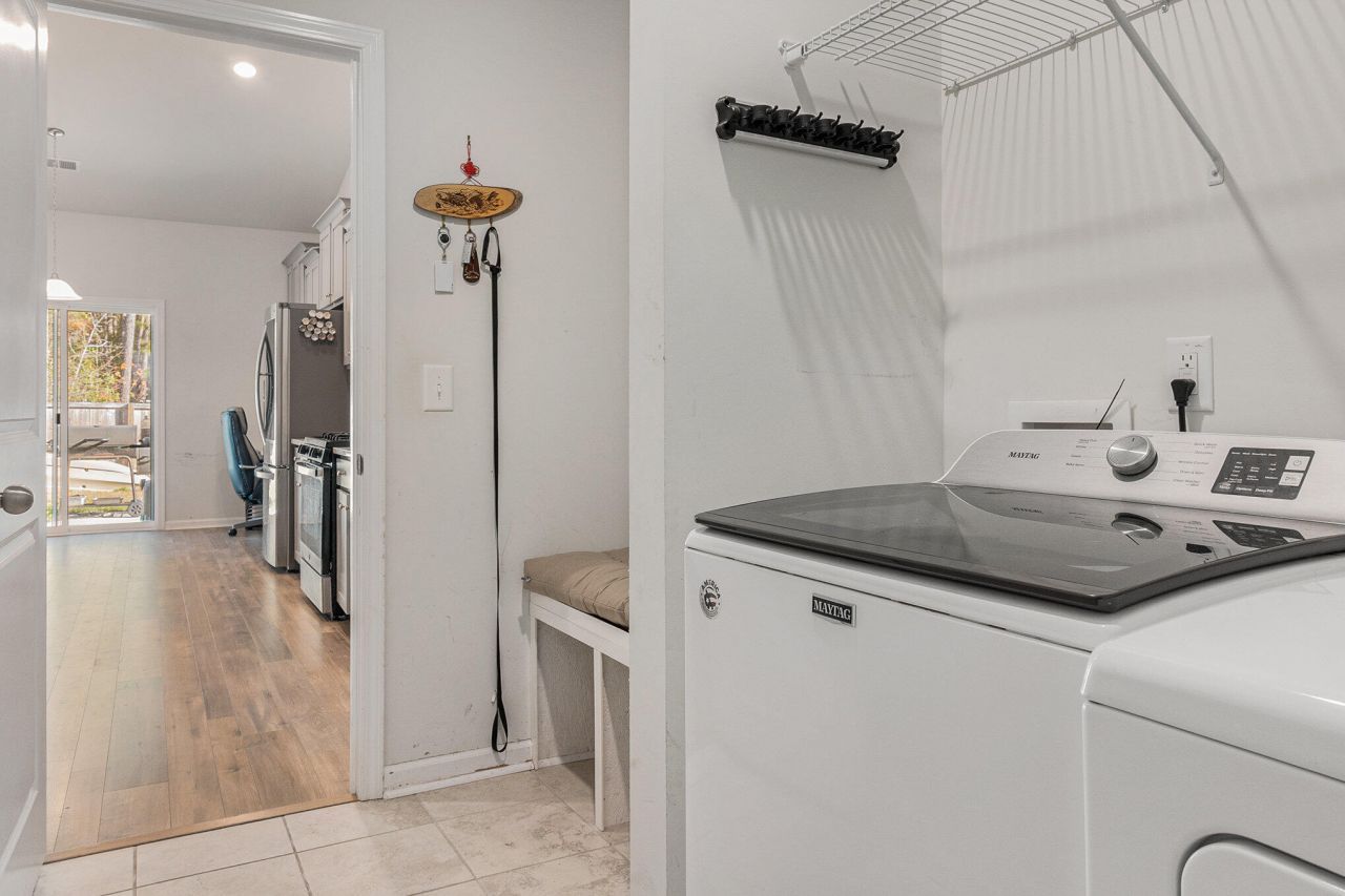 511 Squire Pope Road Photo 25