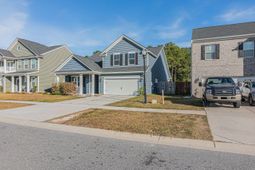 511 Squire Pope Road photo 4