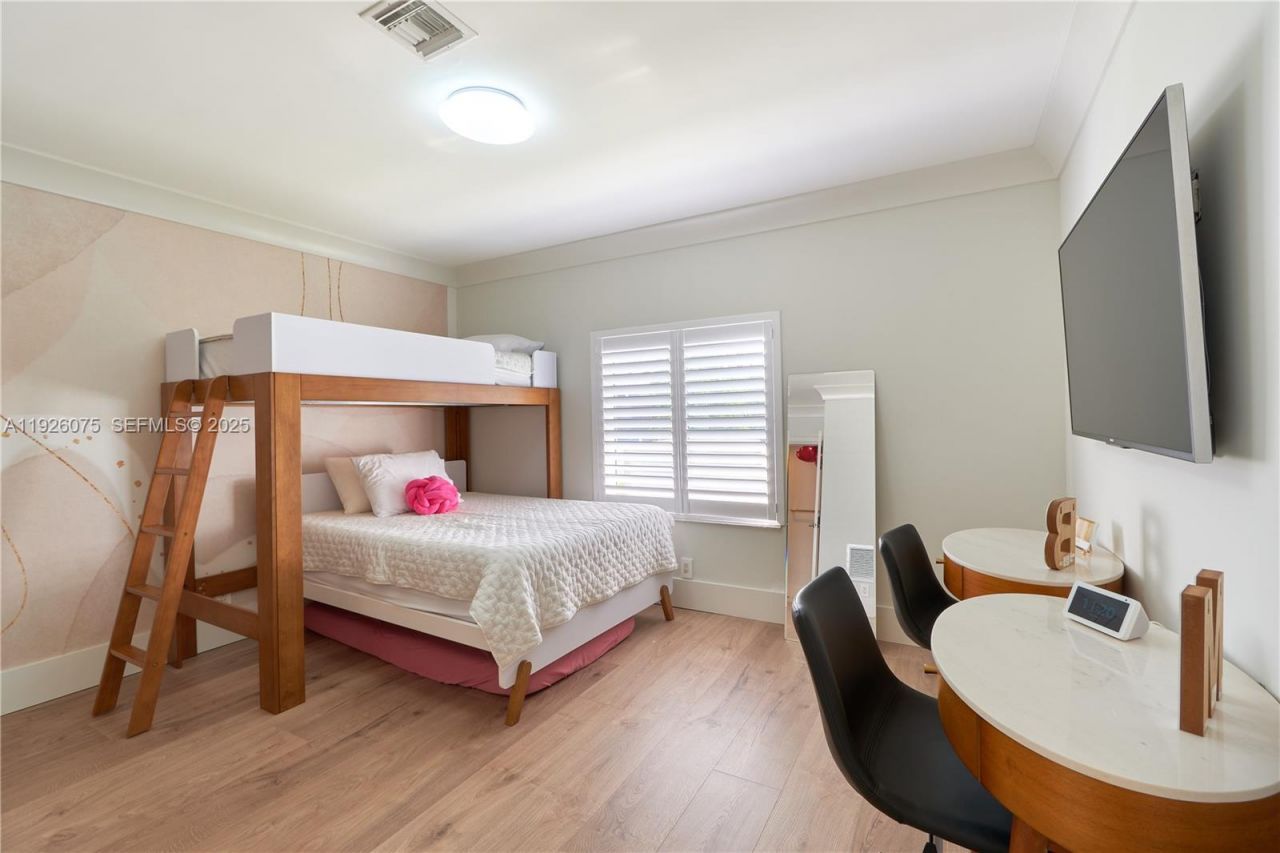 1601 SE 11th St, Fort Lauderdale, FL 33316 Photo