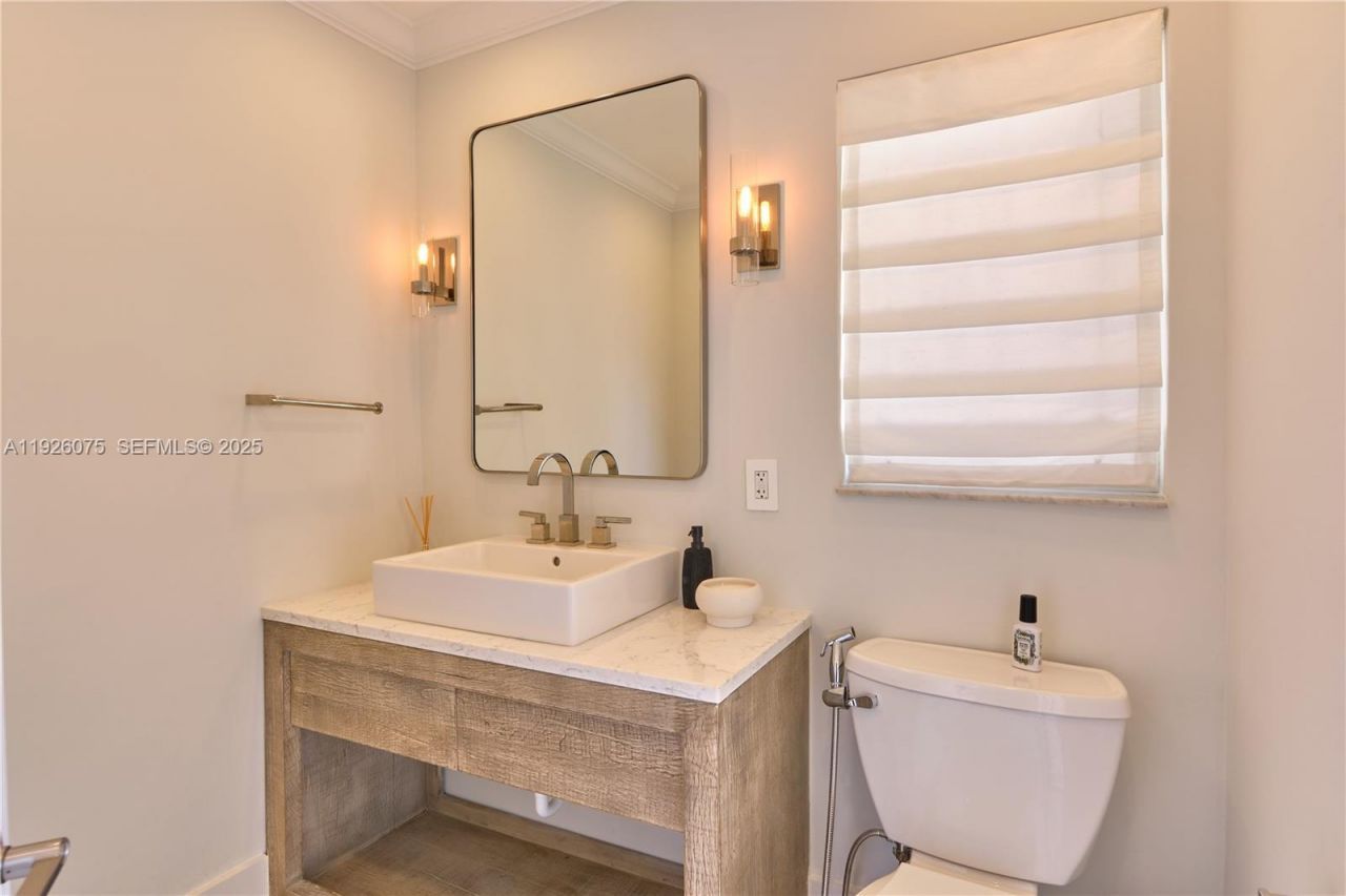 1601 SE 11th St, Fort Lauderdale, FL 33316 Photo