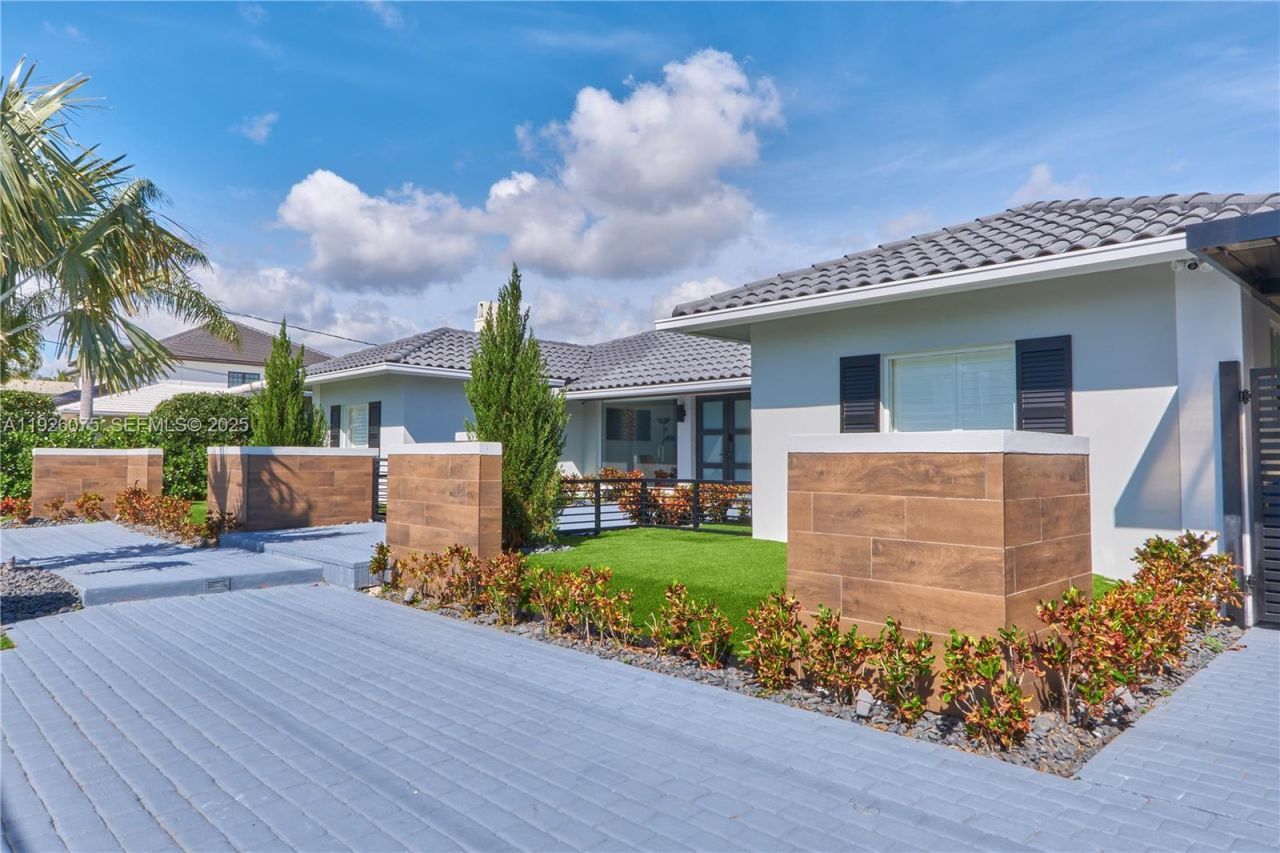 1601 SE 11th St, Fort Lauderdale, FL 33316 Photo