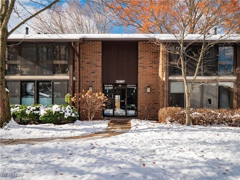 22968 Maple Ridge Road, Unit 103, North Olmsted, OH 44070 Photo 1