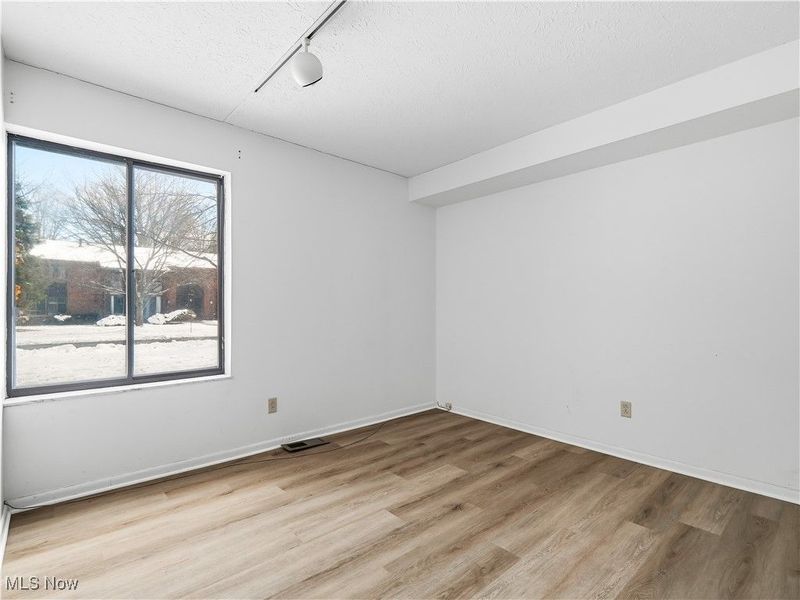 22968 Maple Ridge Road, Unit 103, North Olmsted, OH 44070 Photo 11