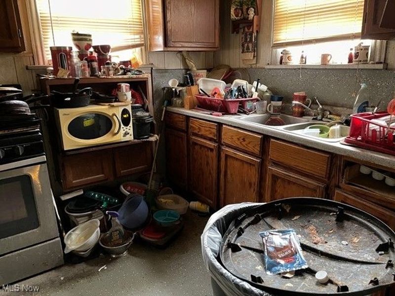 1964 Chase Street, Toledo, OH 43611 Photo 6