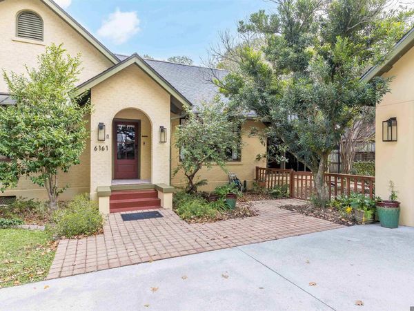 6161 Moss Side Ln, Baton Rouge, LA 70808