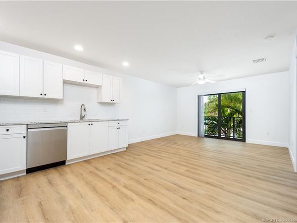 3375 SW Mapp Road, Unit 206, Palm City, FL 34990