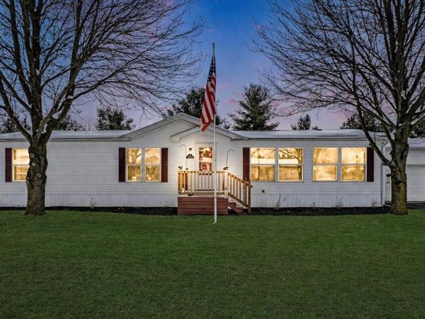 13633 Iris Lane, Cedar Springs, MI 49319