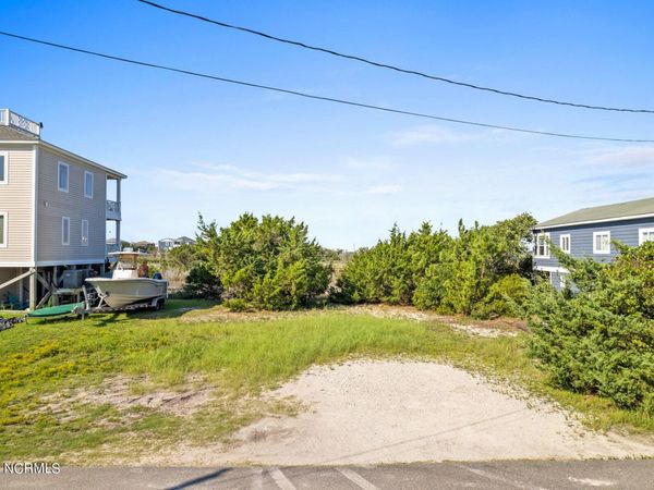1123 Canady Avenue, Topsail Beach, NC 28445