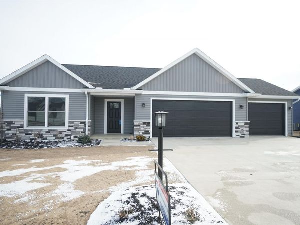 430 N Eastfield Circle, Milford, IN 46542