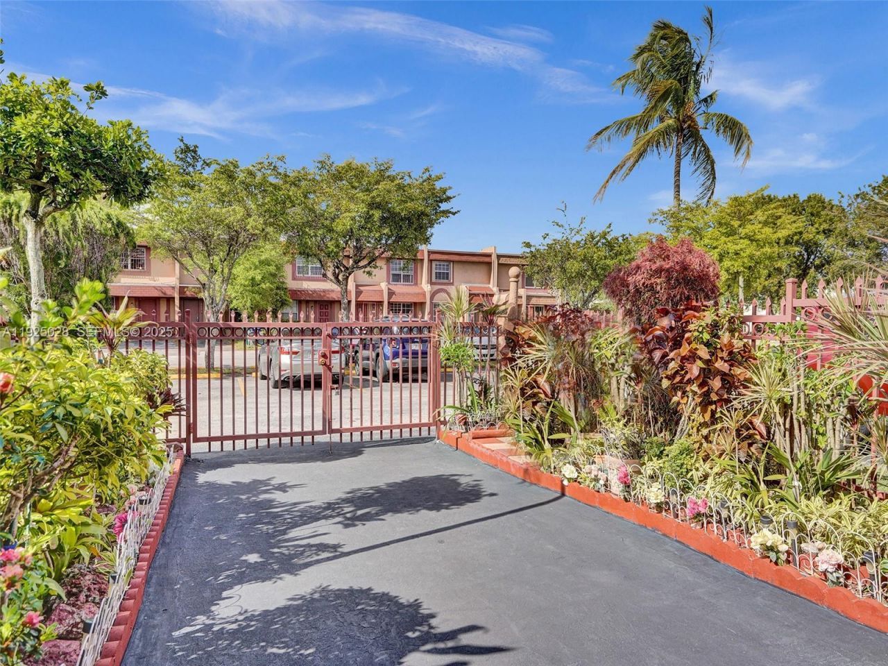 2770 NW 193rd Ter, Miami Gardens, FL 33056 Photo